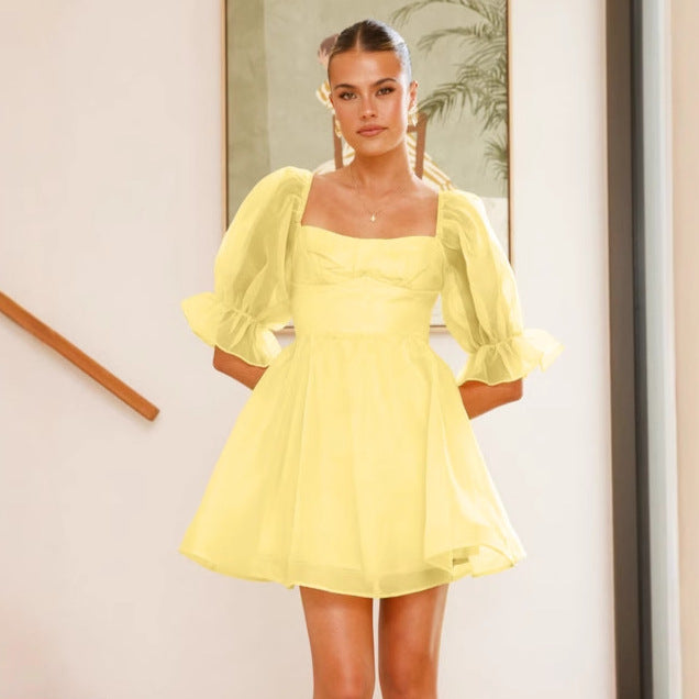 Damen Verspieltes Kurzkleid mit Puffärmeln und quadratischem Ausschnitt R&B