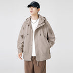 Herren Leichte Funktionsjacke mit hohem Kragen und praktischen Taschen