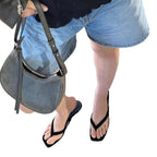 Damen elegante Strandsandalen mit schmalen Riemen von