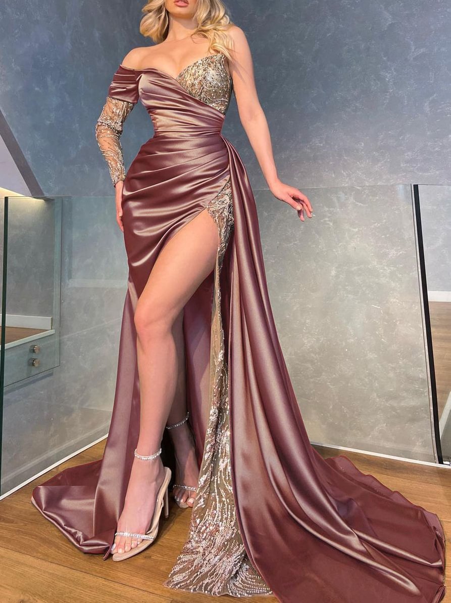 Damen Glamouröses Abendkleid mit schimmernden Pailletten und hohem Schlitz R&B