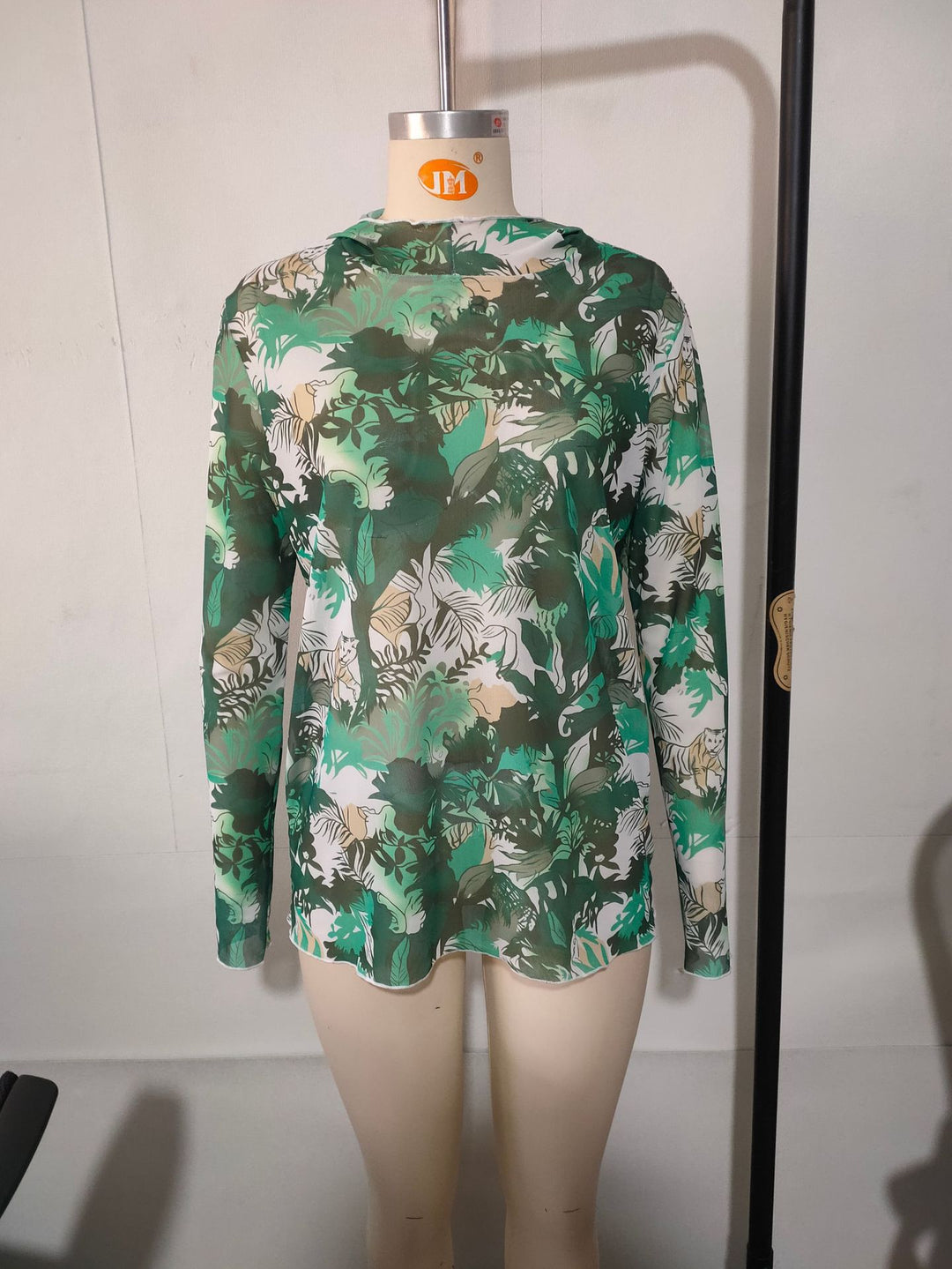 Herren Langarmshirt mit floralem Muster R&B