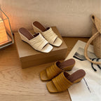 Damen Komfortable Plateau-Sandalen mit geschlossenen Zehen und elegantem Riemen