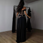 Damen Elegantes Spitzenkleid mit tiefem Schlitz und trägerlosem Schnitt R&B