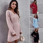 Damen Strickkleid mit V-Ausschnitt und lässigem Schnitt R&B