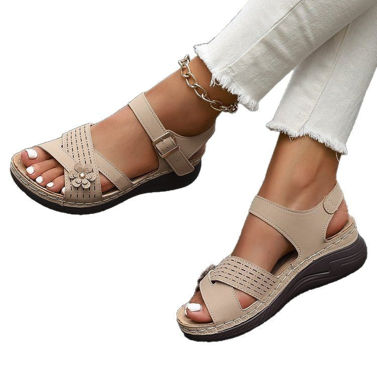 Damen Elegante Sandalen mit verstellbaren Riemen und ergonomischem Fußbett R&B