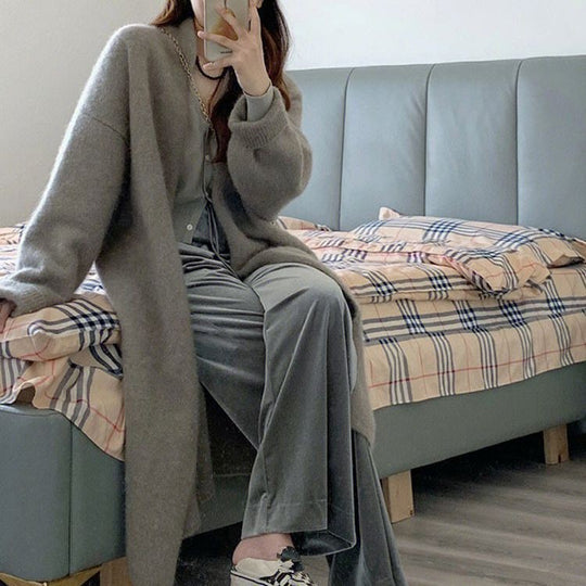 Damen Gemütliche Strickjacke mit oversized Schnitt und sanften Puffärmeln R&B