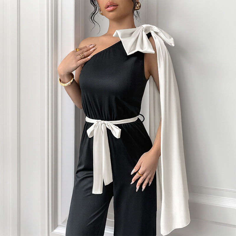 Damen eleganter Jumpsuit mit asymmetrischem Ausschnitt und dekorativem Taillengürtel R&B