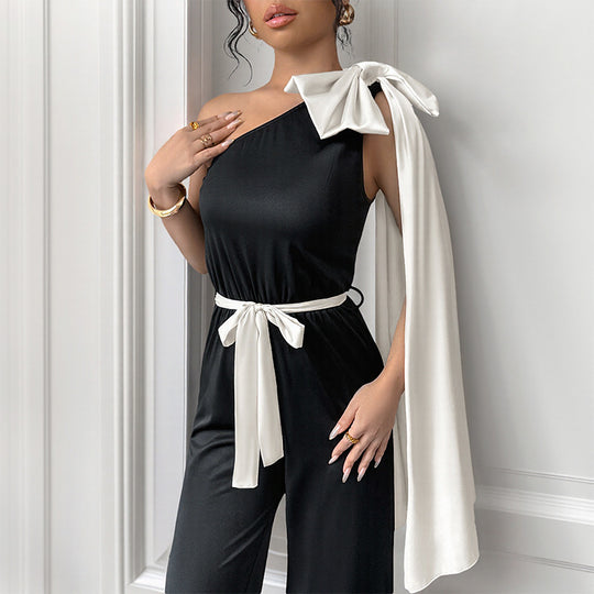 Damen eleganter Jumpsuit mit asymmetrischem Ausschnitt und dekorativem Taillengürtel R&B