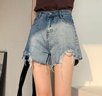 Damen Jeans-Shorts im trendigen Destroyed-Look R&B
