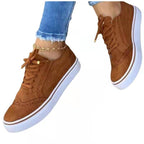 Damen Modische Sneakers mit hochwertigem Wildleder-Obermaterial und stilvollen Details