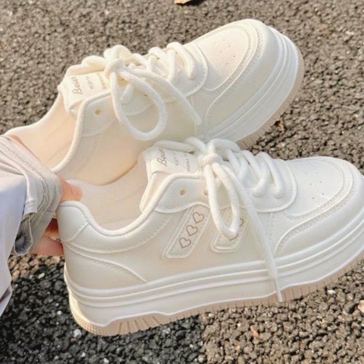 Damen Plateau-Sneaker mit modischem Herz-Design und dämpfender Sohle R&B