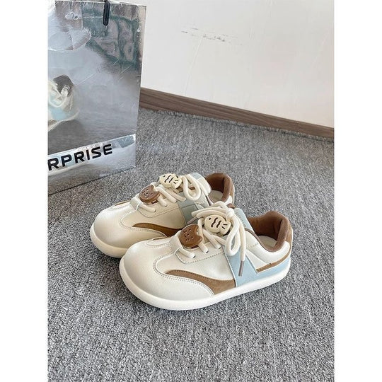 Damen Sportliche Sneaker mit verspieltem Design und einzigartigem Schnürsystem R&B