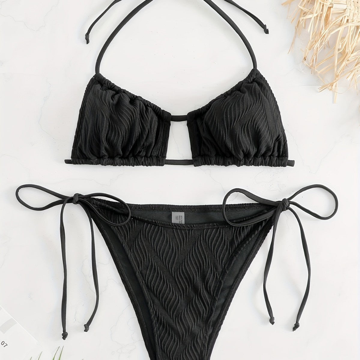 Damen Triangel-Bikini mit raffiniertem Rüschendesign R&B