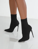 Damen Strumpfstiefel mit elegantem Stiletto-Absatz und hochwertiger Strickoptik R&B