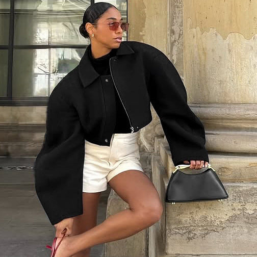 Damen Oversized Cropped-Jacke mit innovativem Schnitt R&B