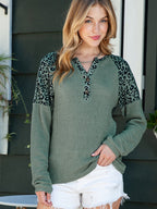Damen modischer Langarm-Pullover mit Tiermuster und Knopfleiste R&B