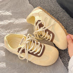 Damen Atmungsaktive Freizeitschuhe mit robustem Profil und modischen Akzenten