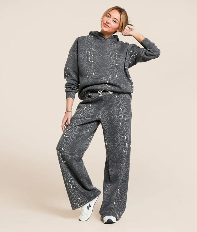 Damen nan zweiteiliges Freizeitset mit Oversize-Kapuzenpullover und weiter Komforthose aus angerautem Sweat mit Animal-Print R&B