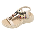 Damen modische Sandalen mit dekorativen Perlen und ergonomischem Fußbett