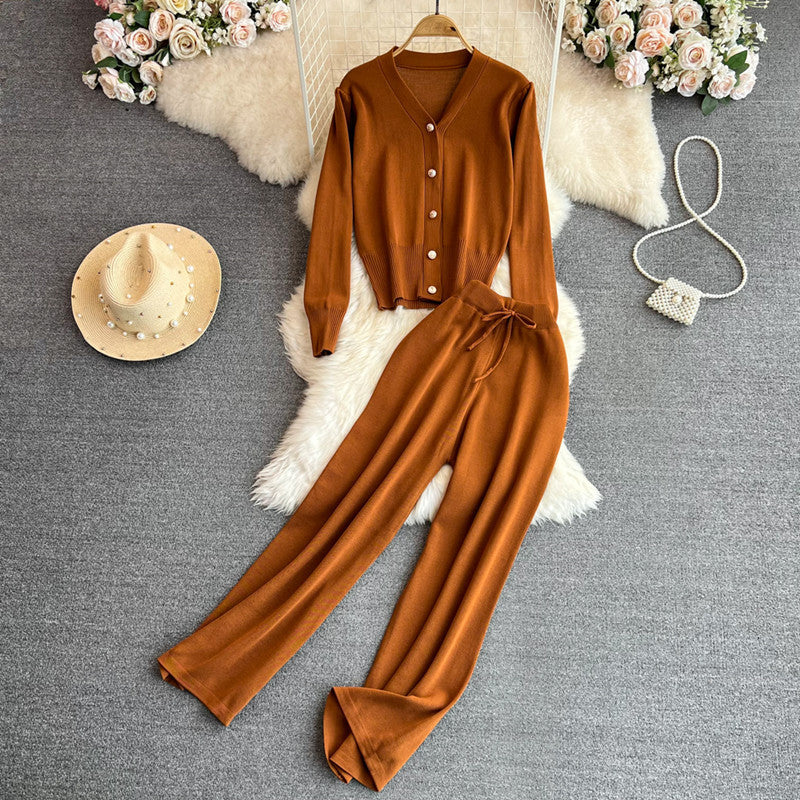 Damen Strickanzug mit weitem Bein und Knopfleiste R&B