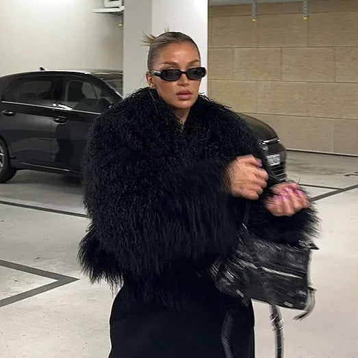 Damen Flauschige Kurzjacke mit oversized Schnitt R&B