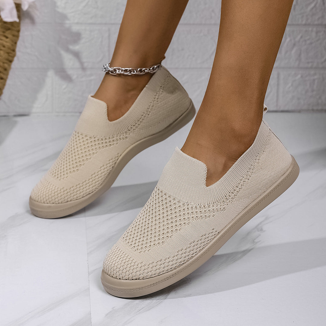 Damen Slip-On Sneakers mit atmungsaktivem Strickoberteil und flexiblem Sohlenprofil R&B