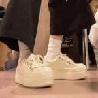 Damen Plateau-Sneaker mit stylischem Obermaterial und komfortabler Sohle R&B