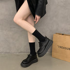 Damen modische Sneaker im urbanen Stil mit robustem Sohlenprofil und eleganten Details R&B