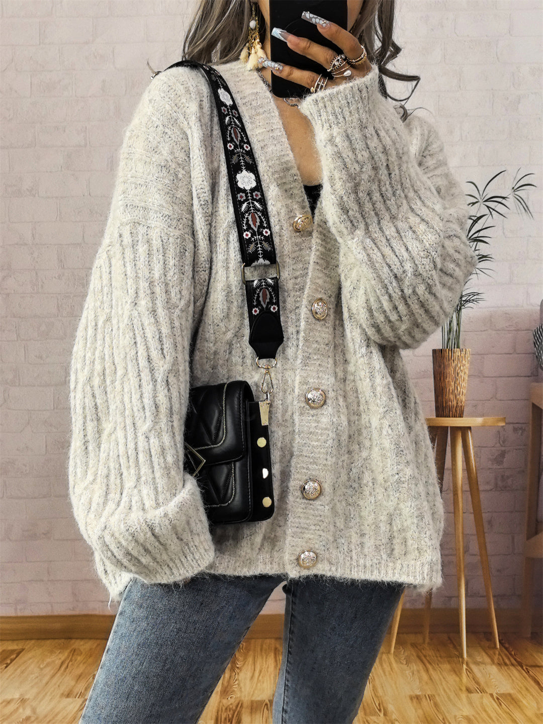 Damen Grobstrickjacke mit modischen Knöpfen und lässigem Schnitt R&B