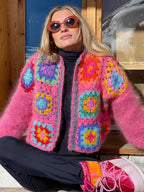 Damen Strickjacke mit buntem Granny-Quadrat-Design und luftigen Ärmeln R&B