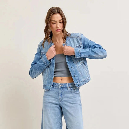 Damen Jeansjacke im lässigen Cropped-Schnitt mit praktischen Taschen und Knopfdetails R&B