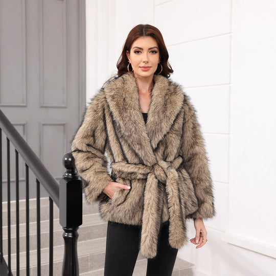 Damen Kuschelige und elegante Kunstfelljacke R&B