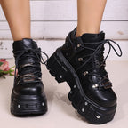 Damen Trendige und auffällige Sneakers mit modischen Details R&B