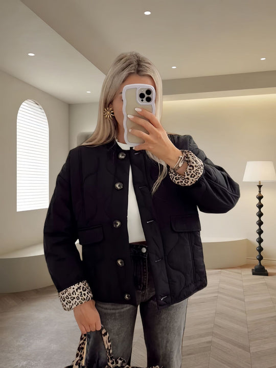 Damen gesteppte Leichtjacke mit trendigen Animal-Print-Ärmeln R&B