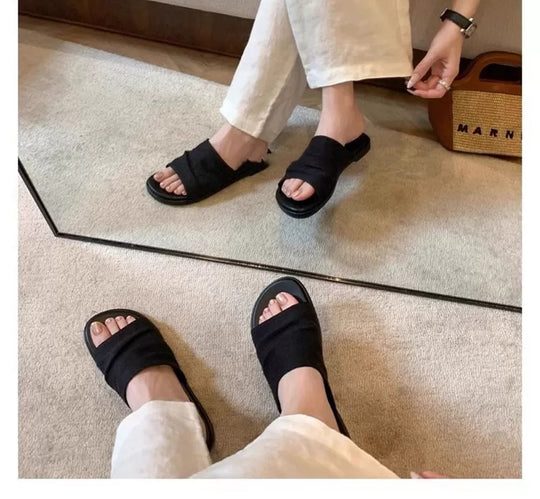Damen Komfortable Zehentrenner-Sandalen mit breitem Riemendesign und ergonomischem Fußbett R&B