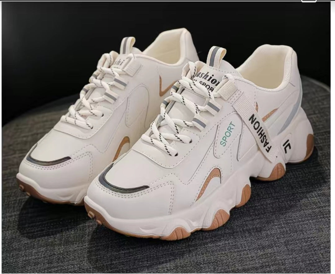 Damen Sportliche Sneaker mit atmungsaktiver Mesh-Oberfläche und dämpfender Laufsohle R&B