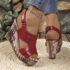 Damen Wedge-Sandalen mit eleganten Riemen R&B