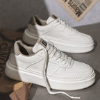 Damen Sneaker mit modernem und minimalistischem Design