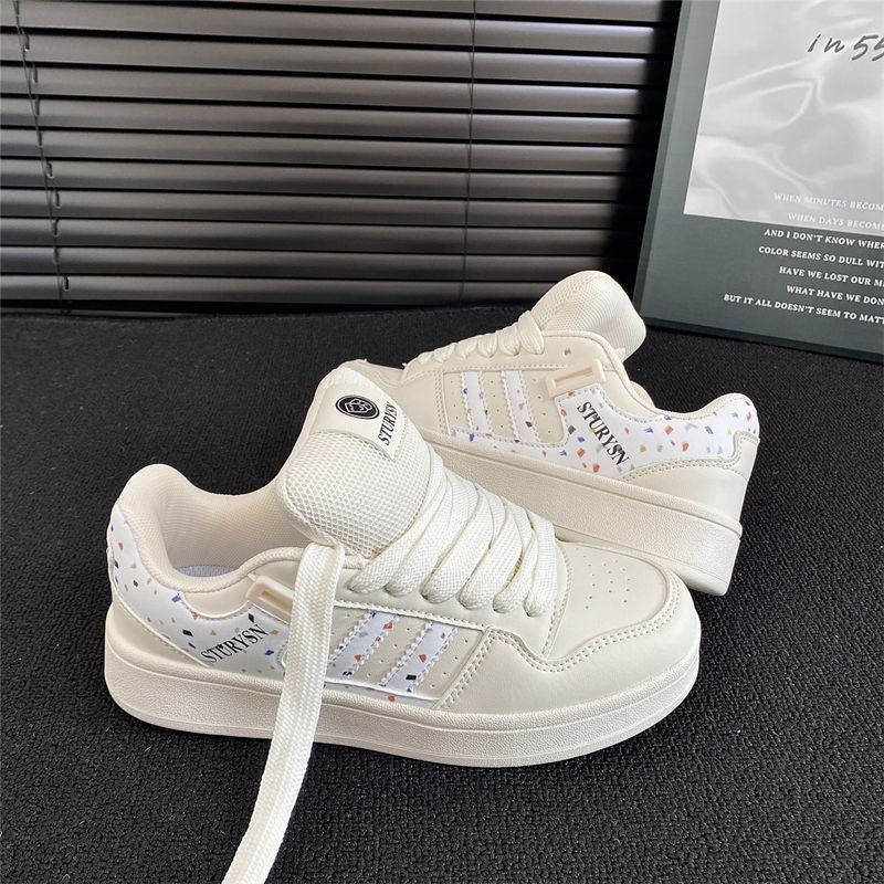 Damen Sportliche Sneakers mit zeitgemäßem Design und atmungsaktiven Einsätzen R&B