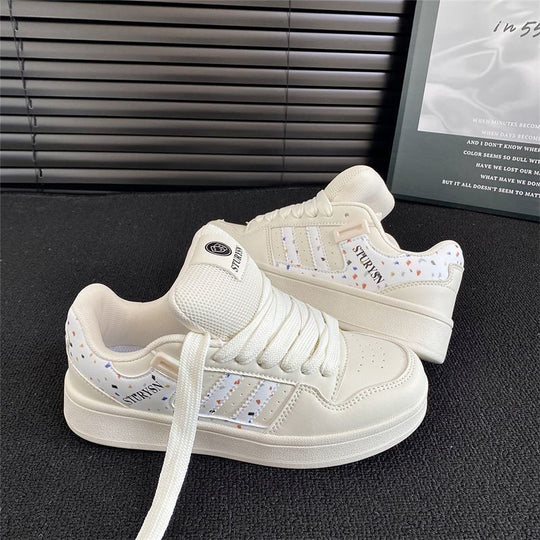 Damen Sportliche Sneakers mit zeitgemäßem Design und atmungsaktiven Einsätzen R&B
