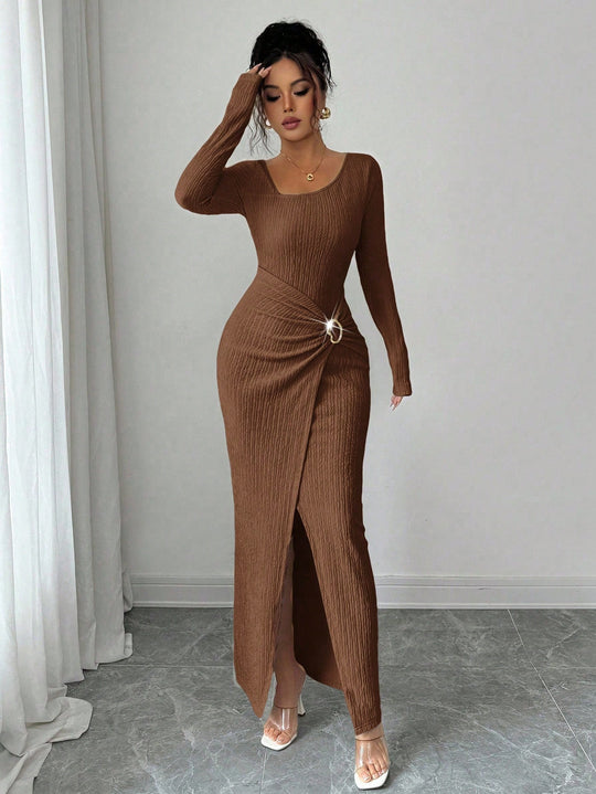 Damen nan figurbetontes Maxikleid aus geripptem Strick mit Wickeldetail und Schlitz R&B