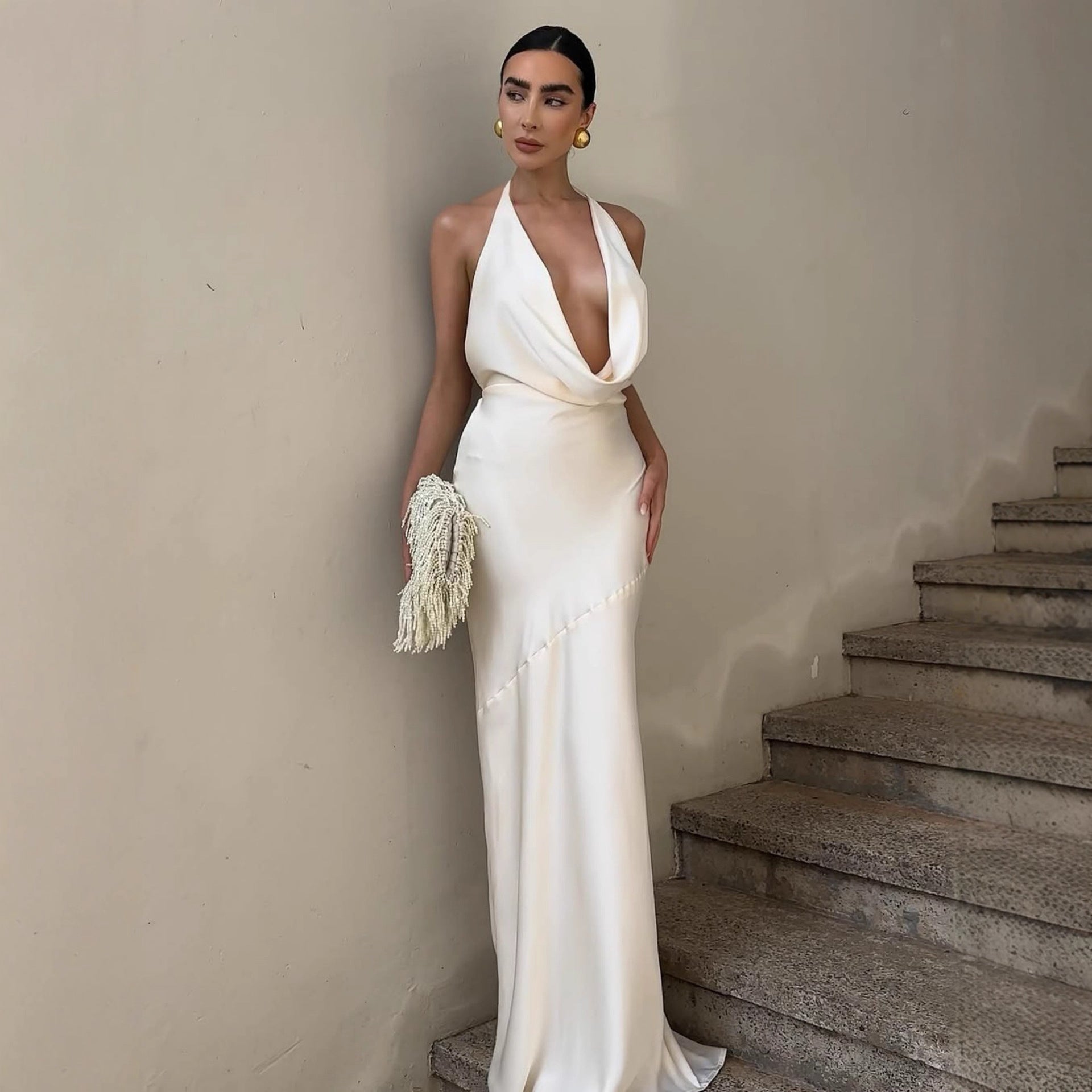 Damen elegantes Chiffon-Maxikleid mit tiefem Rückenausschnitt und raffiniertem Wickeldesign R&B
