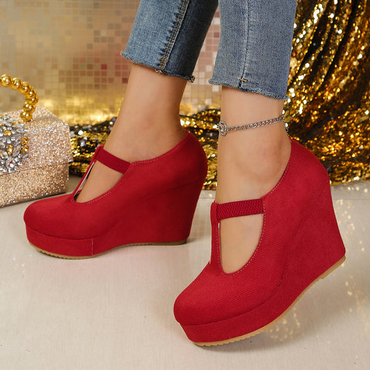 Damen Wedge-Pumps mit schickem T-Strap-Design R&B