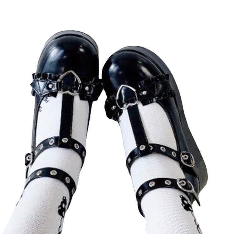 Damen Plateau-Schuhe mit modischem Riemen-Detail und robustem Profil R&B