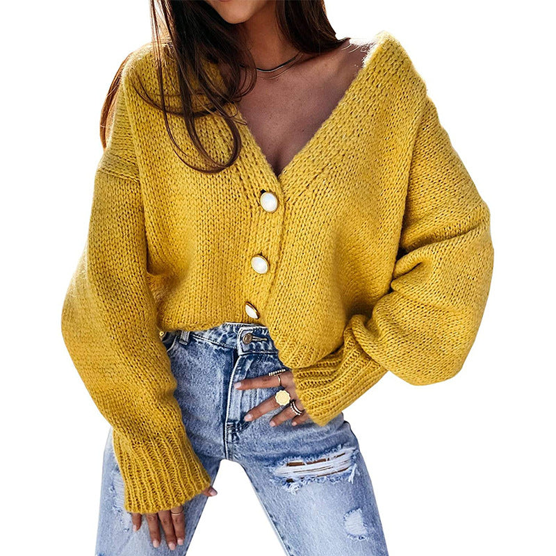 Damen Kuscheliger Cardigan mit tiefem V-Ausschnitt und dekorativen Knöpfen R&B