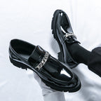 Damen Elegante und stilvolle Mokassins mit Ketten-Detail R&B