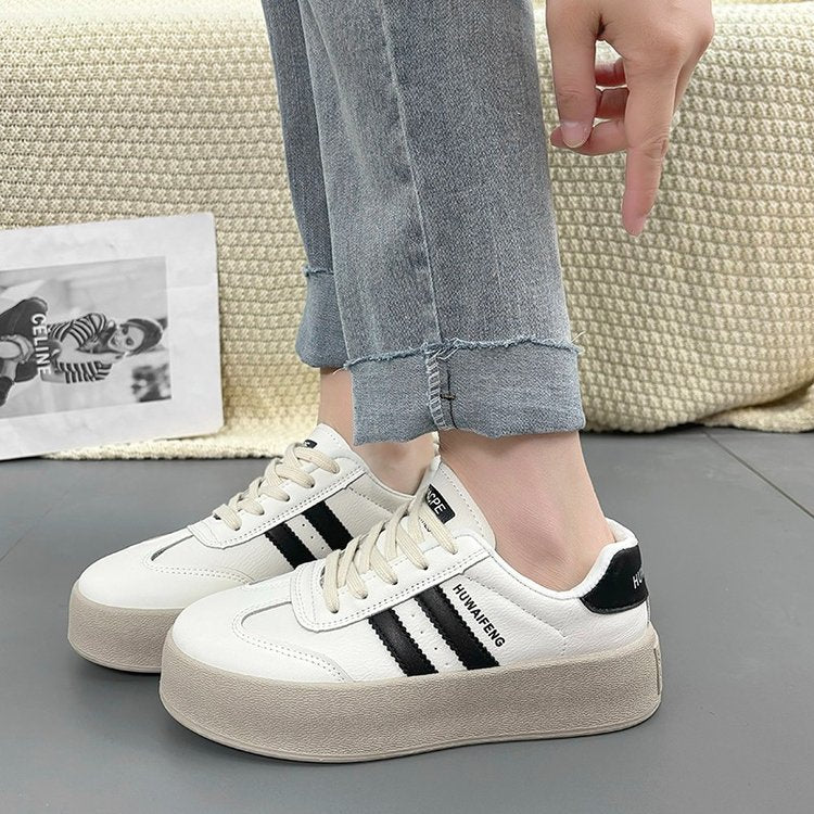 Damen Sportliche Sneakers mit einzigartiger Sohlenkonstruktion und atmungsaktiven Materialien R&B