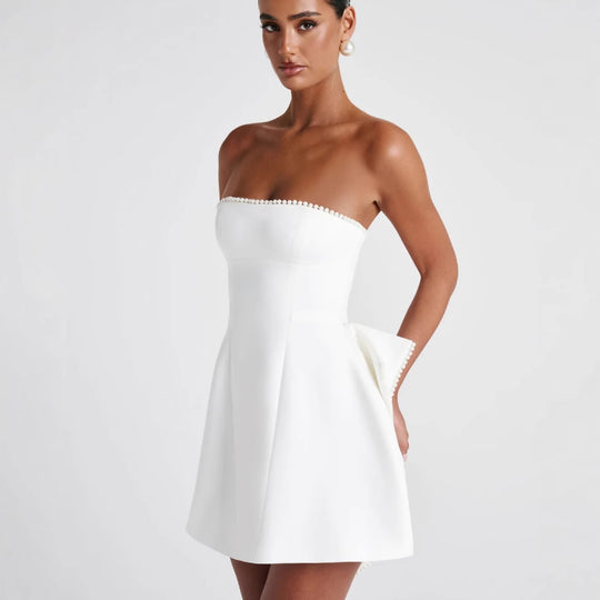 Damen Cocktailkleid mit schulterfreiem Design und perlenverziertem Saum R&B