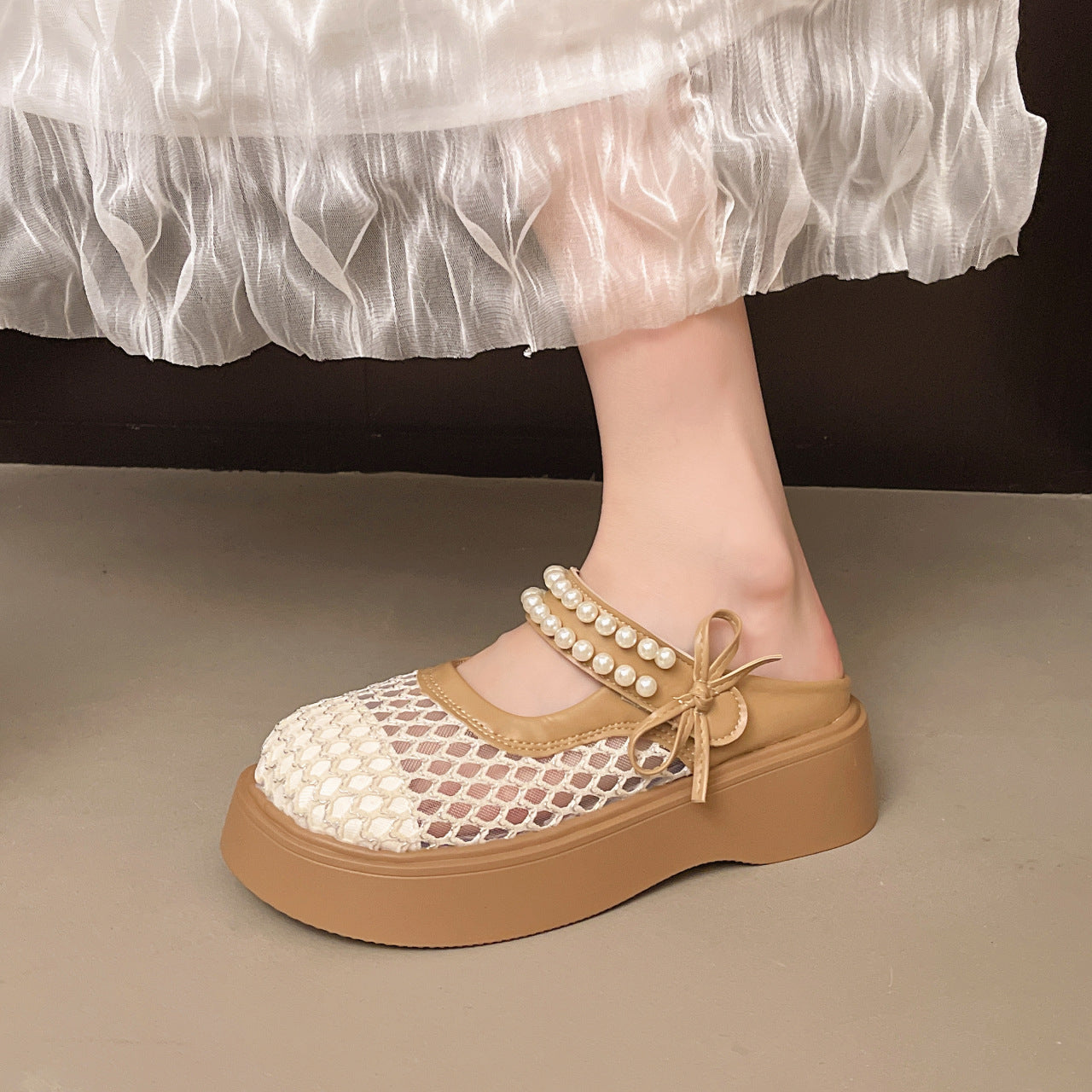 Damen Komfortable und elegante Mules mit Perlverzierung und atmungsaktivem Obermaterial R&B
