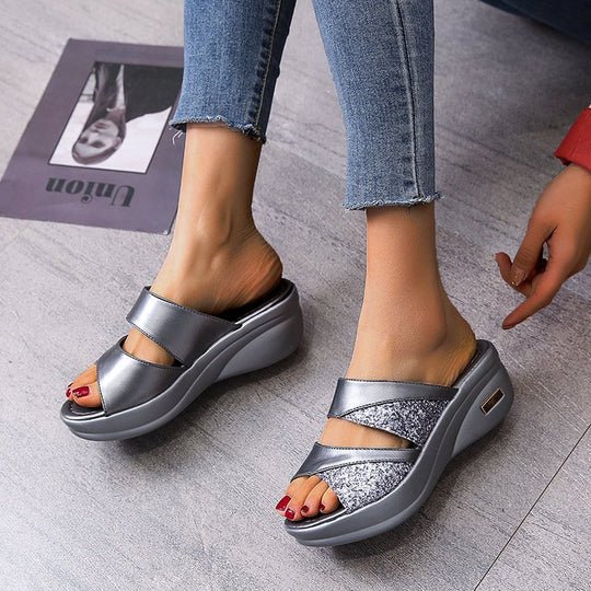 Damen Glamouröse Riemchensandalen mit leichtem Plateau R&B